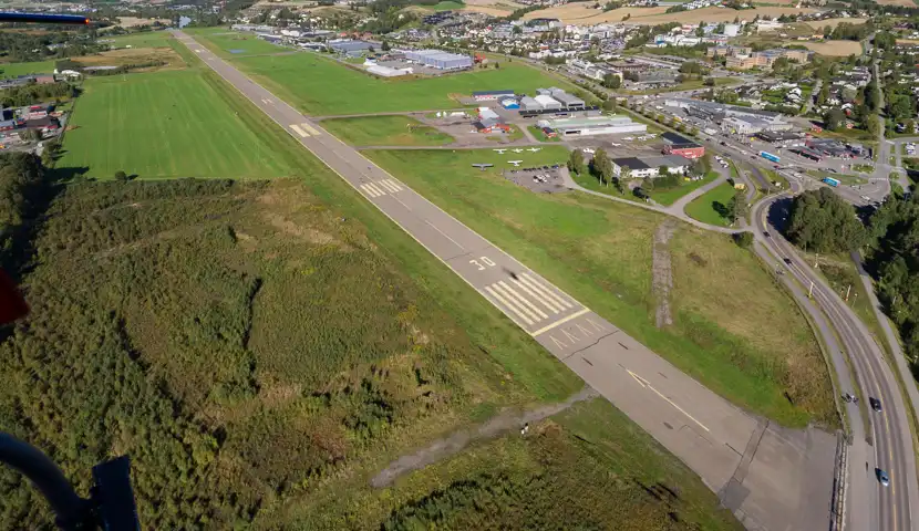 Kjeller flyplass fra lufta